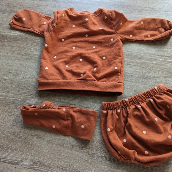 2/$10 pullover set - Picture 4 of 6